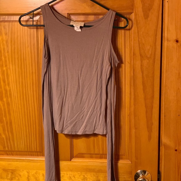mauve open shoulder long sleeve - Picture 2 of 5